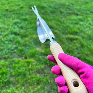 SAKER Hand Weeder Tool